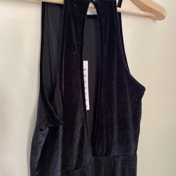 BNWT Velvet Jumper - Picture 2 of 2